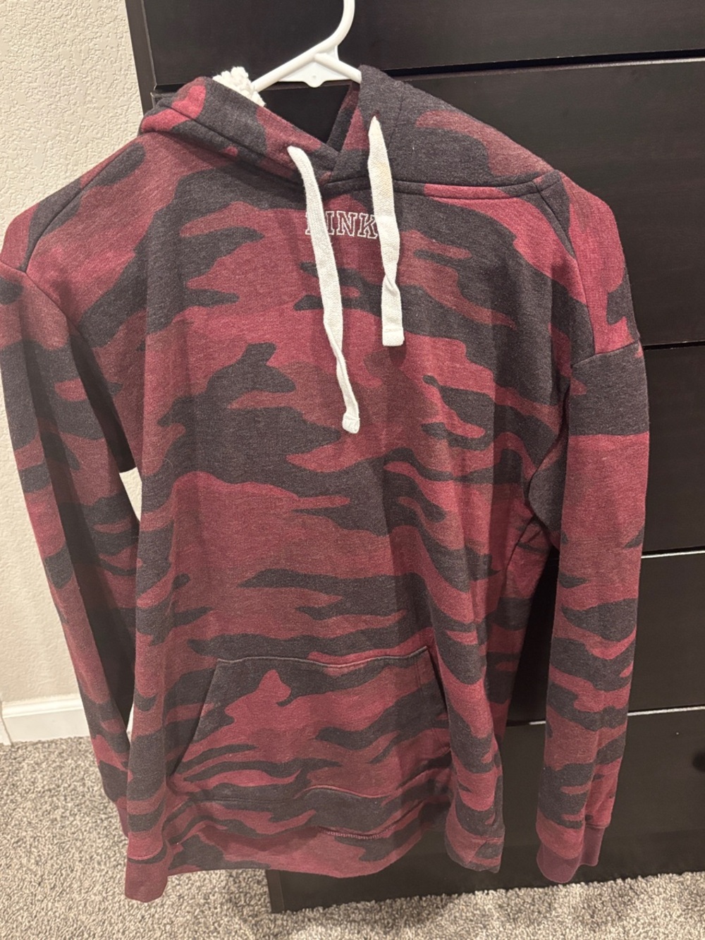 PINK Victoria's Secret Burgundy & Black Camo Pullover Hoodie